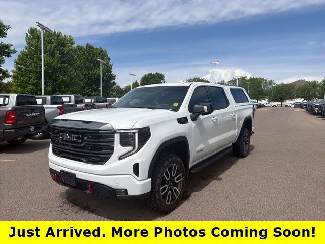 2023 GMC Sierra 4WD Crew Cab Short Box AT4's photo