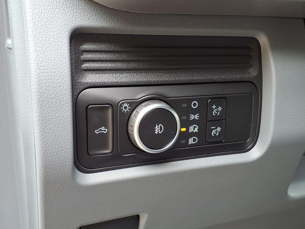 New 2026 Avalanche Ford F-350® XLT image 22