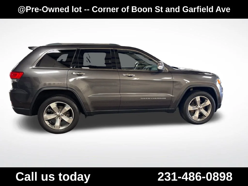 Used 2016 Gray Jeep Limited image 6