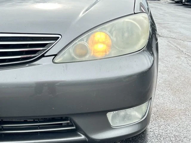 Used 2005 Phantom Gray Pearl Toyota XLE image 13