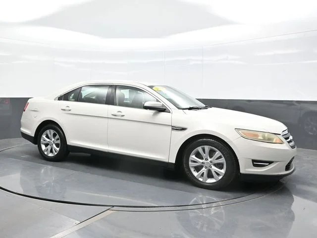 Used 2010  Ford SEL image 7