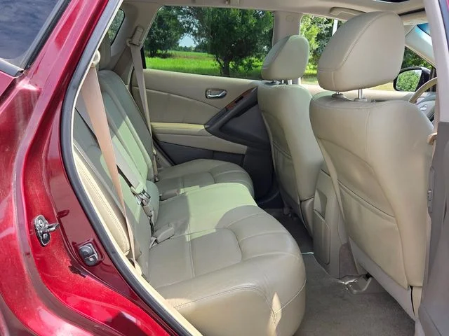 Used 2012 Red Nissan LE image 17
