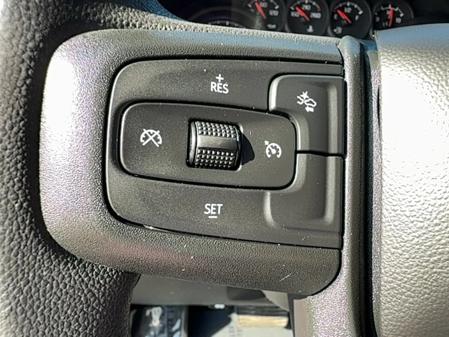 Used 2024 White GMC Pro image 17