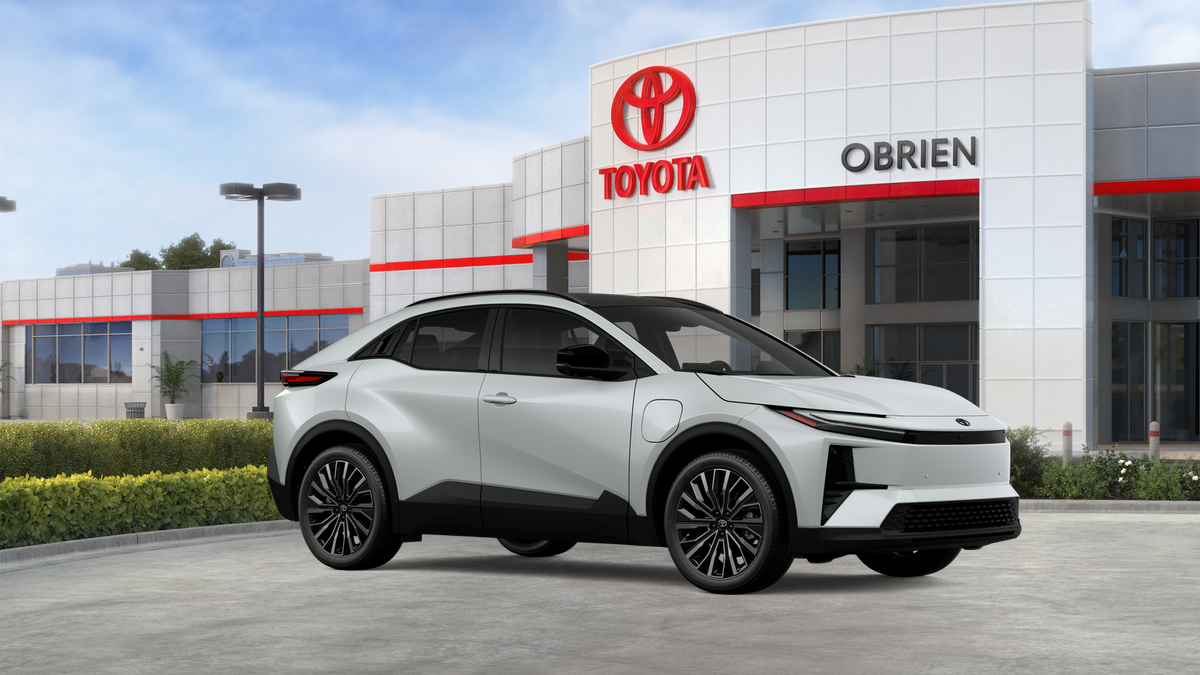 New 2026 Wind Chill Pearl Toyota XSE image 14