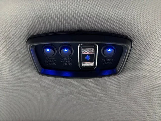 Used 2025 Gray Metallic Ford Explorer Limited SE image 38