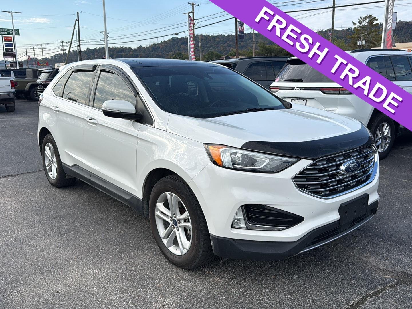 Used 2020 Star White Metallic Tri-Coat Ford SEL image 1