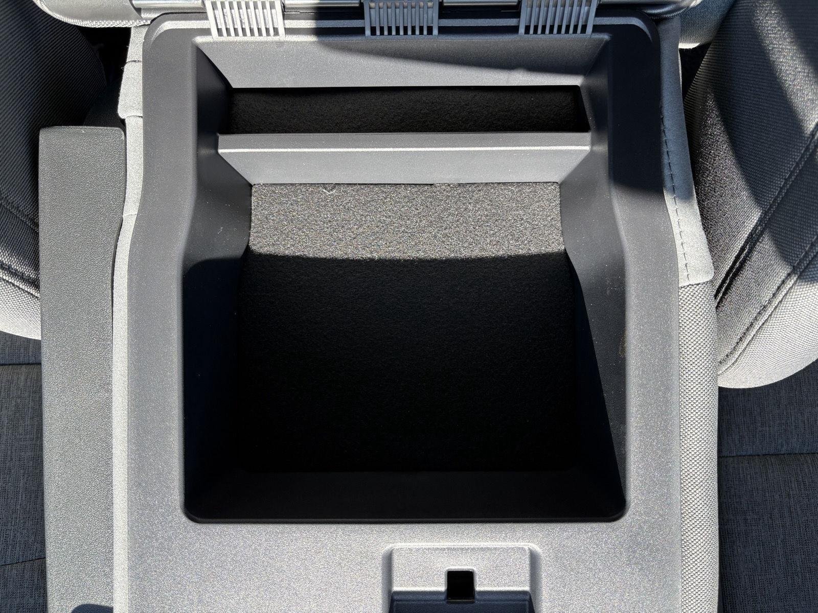 New 2026 Oxford White Ford F-250® XL image 19
