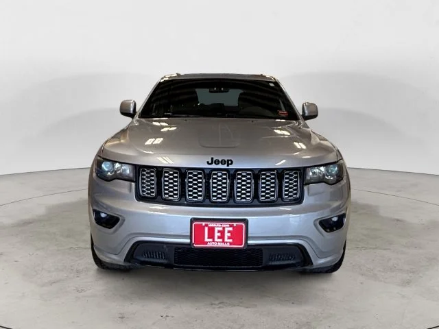 Used 2021 Silver Jeep Laredo X image 9