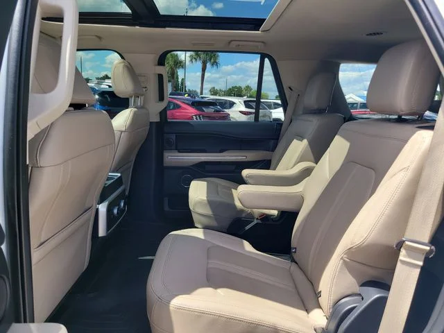 Used 2022 White Ford Limited image 15