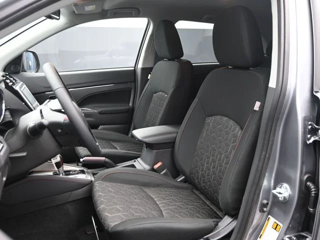New 2026 Gray Mitsubishi 2.0 LE image 11