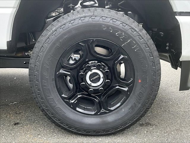 New 2026 Oxford White Ford F-350® XL image 13
