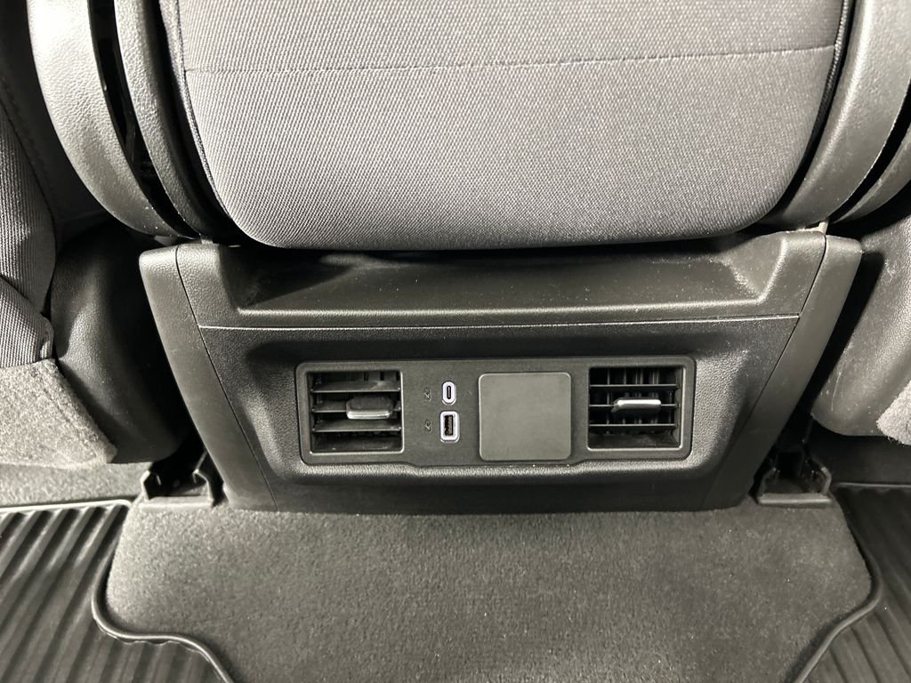 Used 2024 White Chevrolet Custom image 20