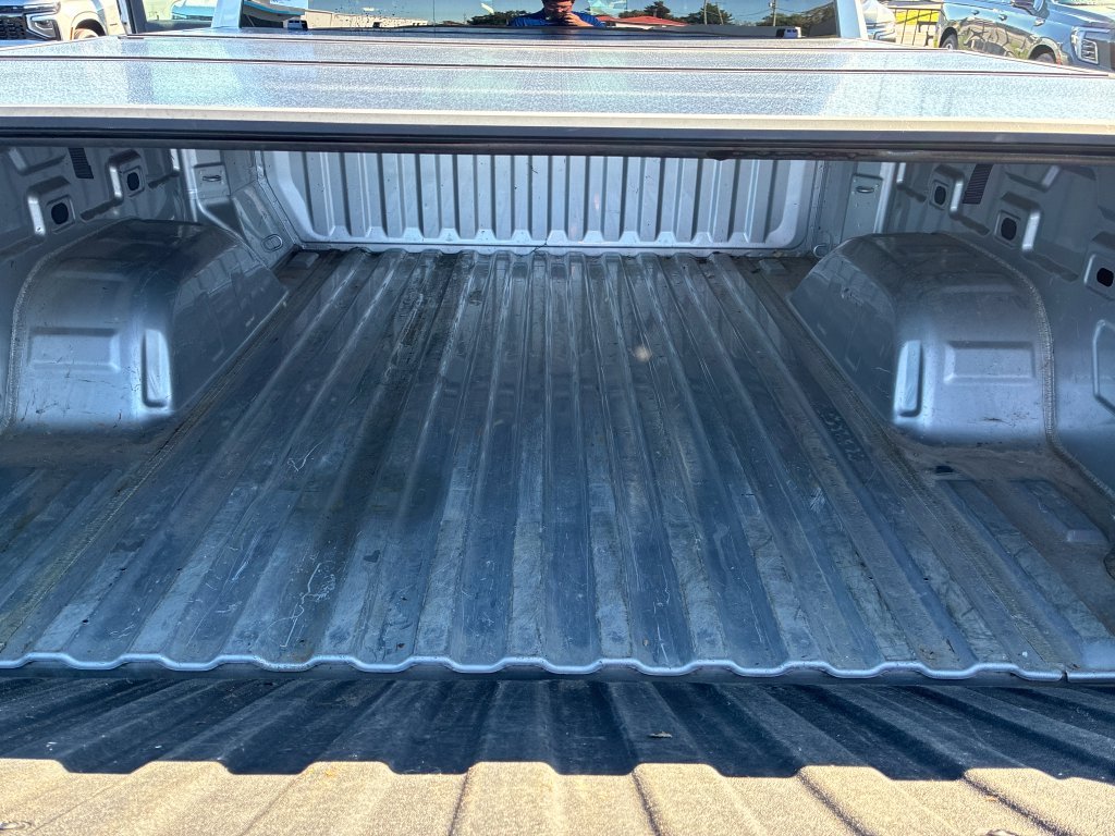Used 2020 Silver Chevrolet LT image 18