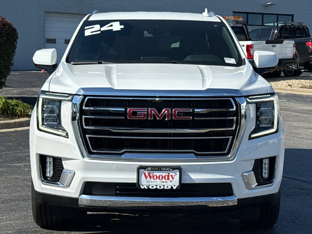 Used 2024 Summit White GMC SLT image 2