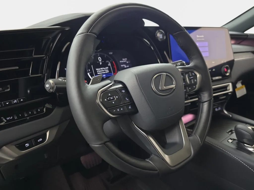 New 2026 Eminent White Pearl Lexus PREMIUM PLUS image 16