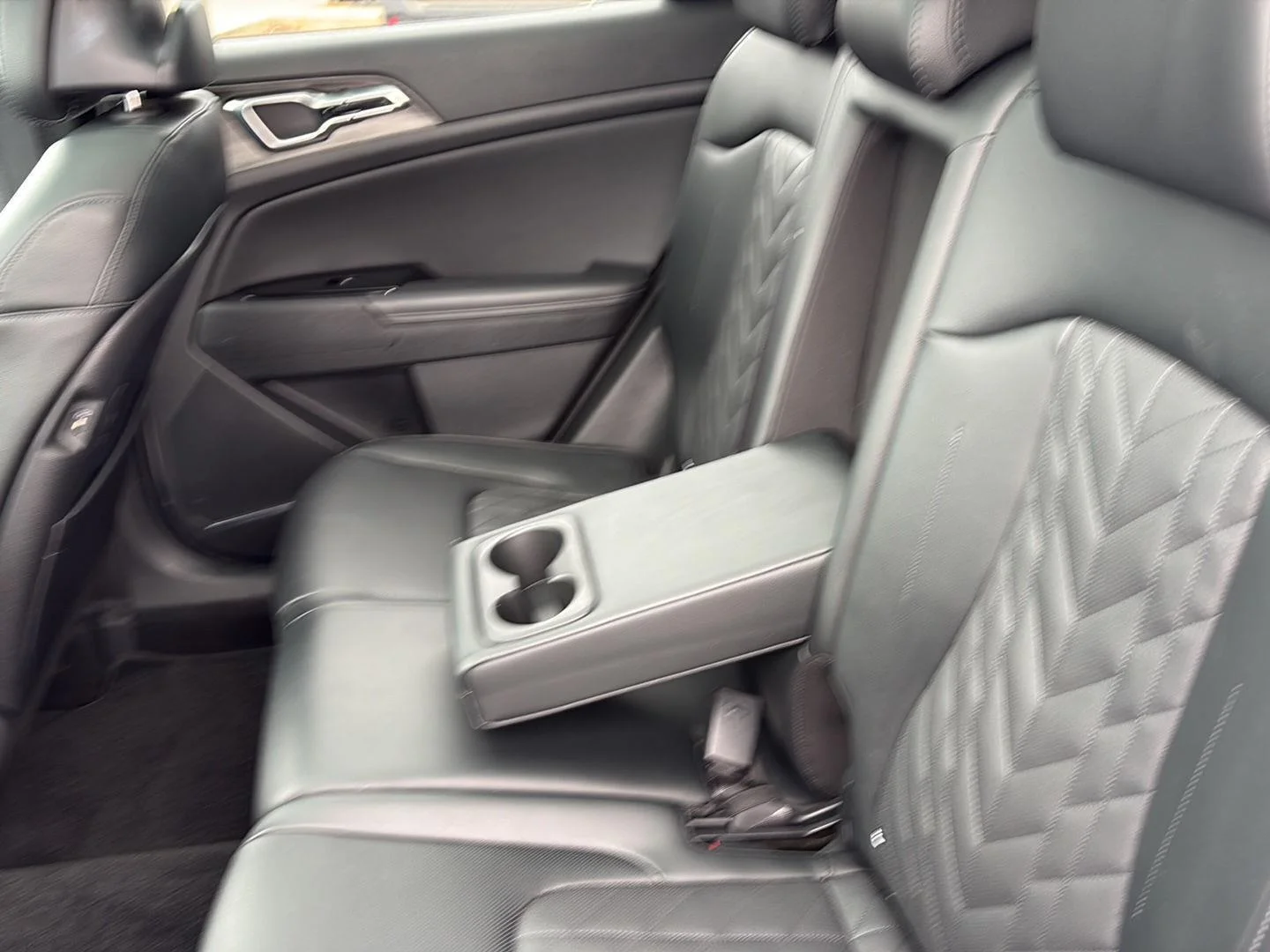 Used 2024 Glacial White Pearl/Ebony Black Roof Kia X-Pro image 22