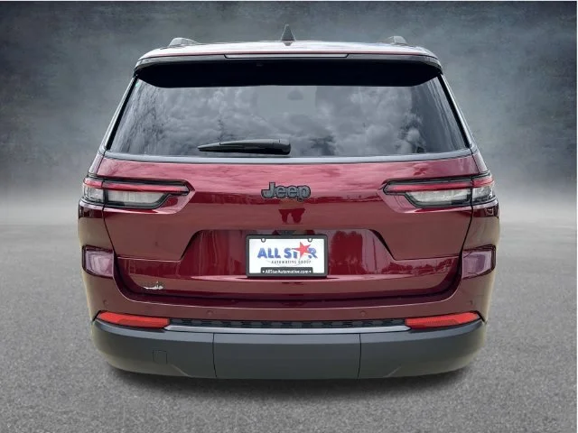 New 2026 Velvet Red Pearl-Coat Exterior Paint Jeep Altitude image 6