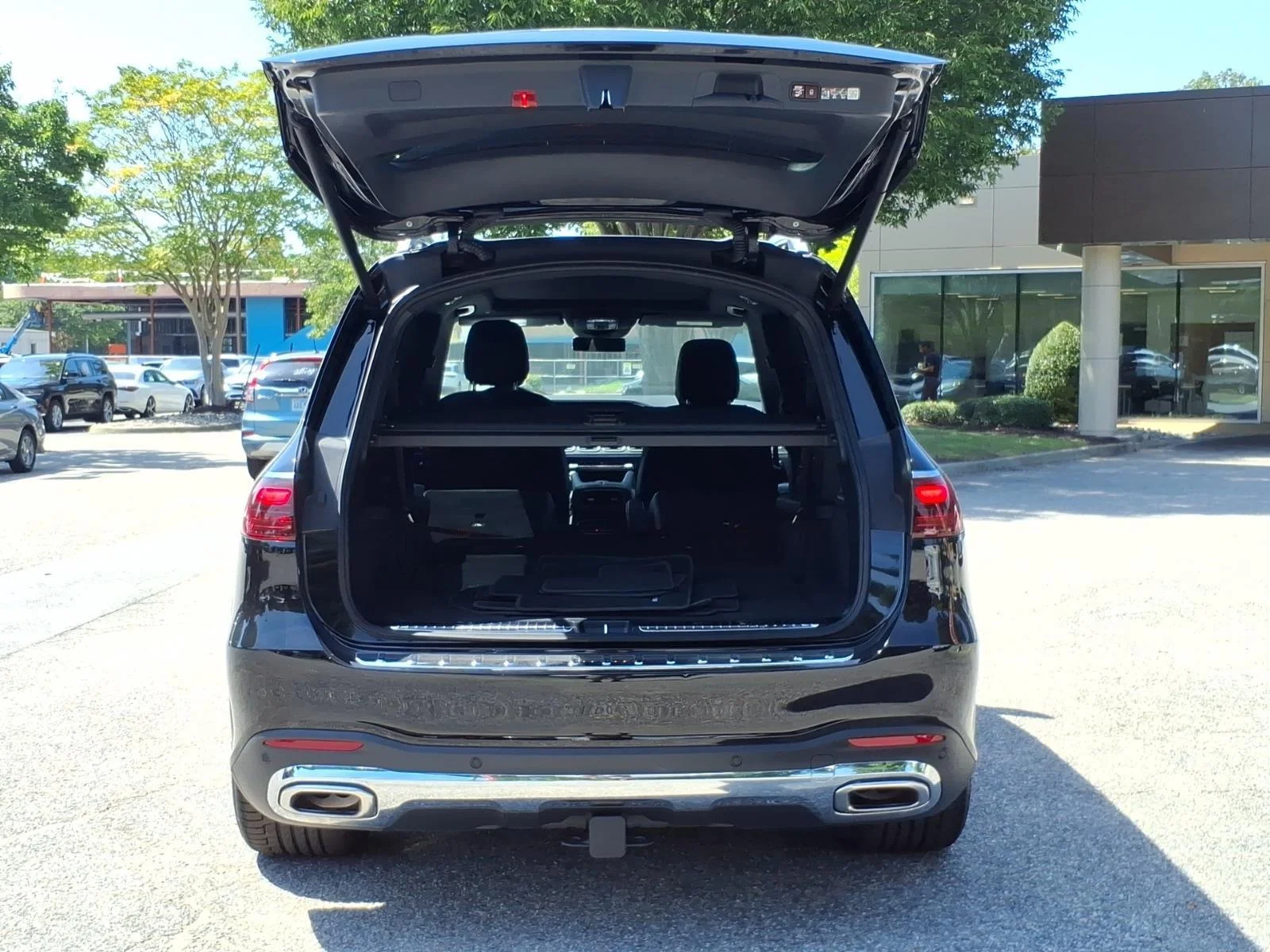Certified Used 2025 Black Mercedes-Benz GLS 580 image 31