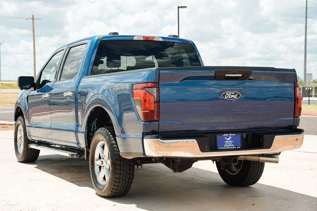 Used 2024 Blue Metallic Ford XLT image 3