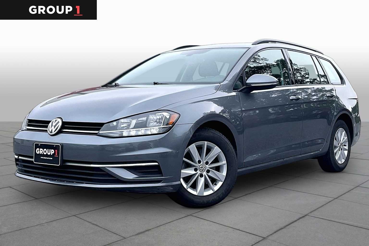 Pre-Owned 2019 Volkswagen Golf SportWagen S