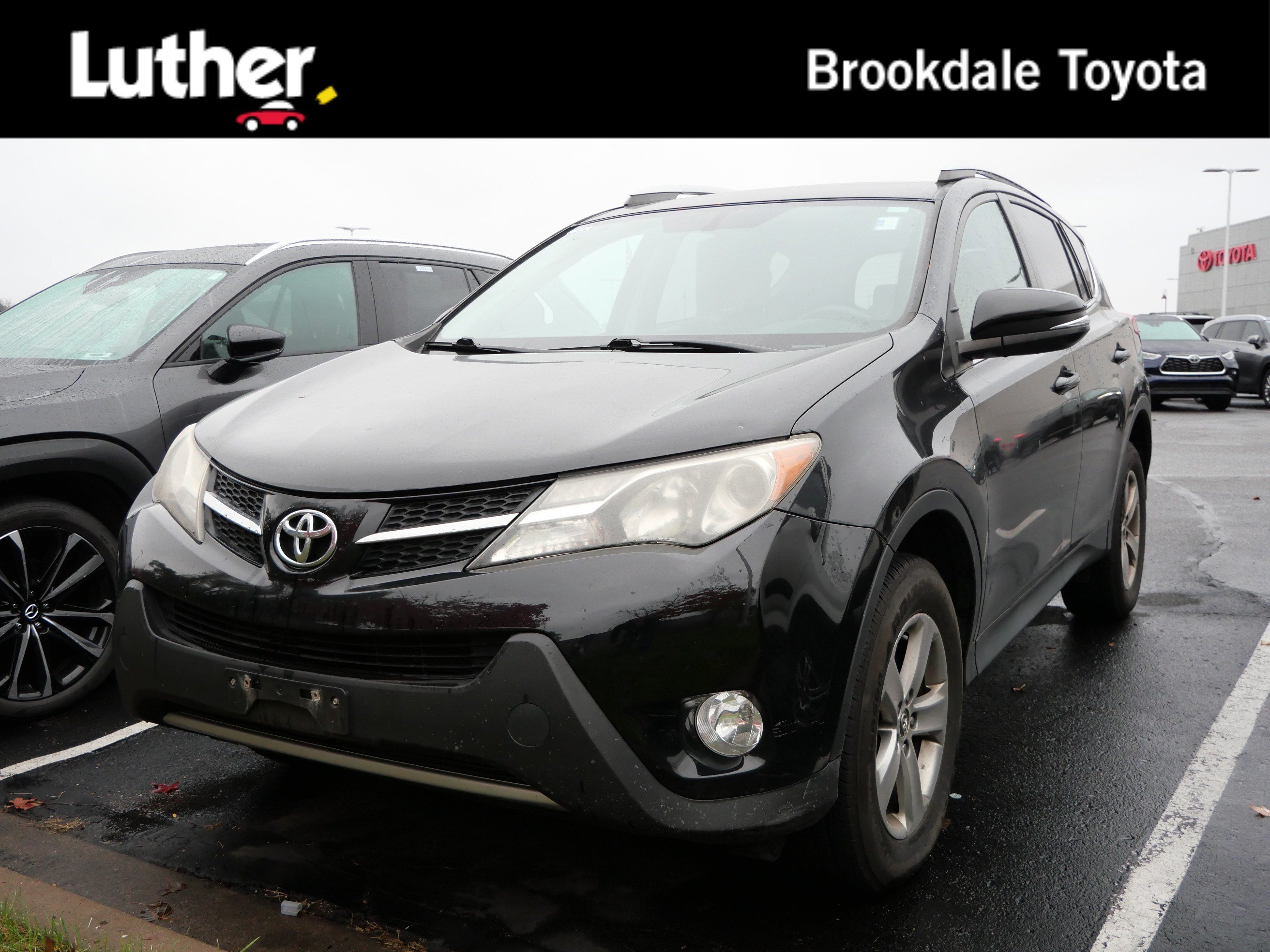 2015 Toyota RAV4 XLE AWD photo