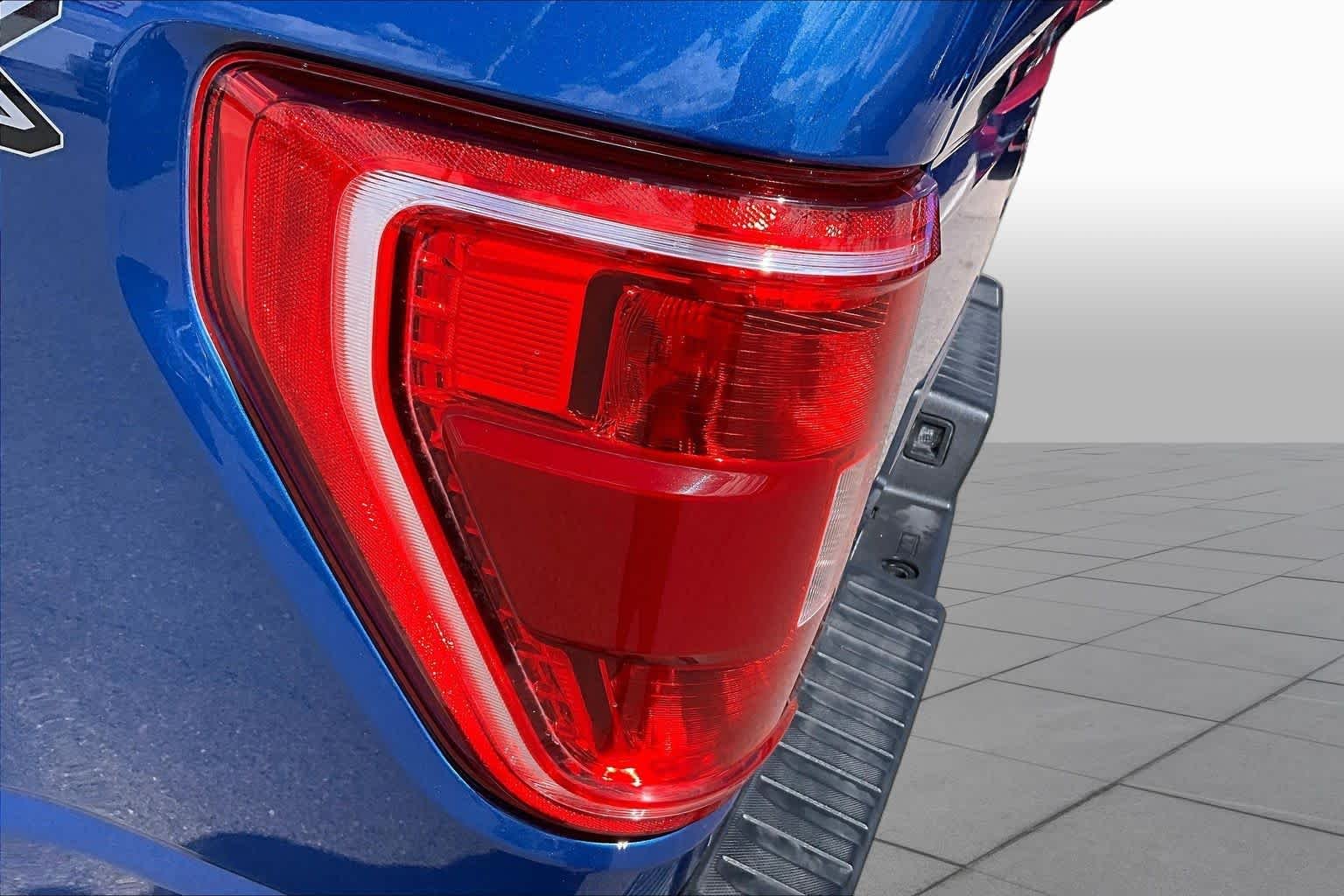 Used 2022 Atlas Blue Ford XL image 28