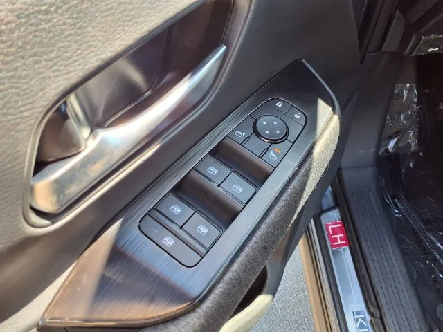 New 2027 Gun Metallic Nissan SV image 13