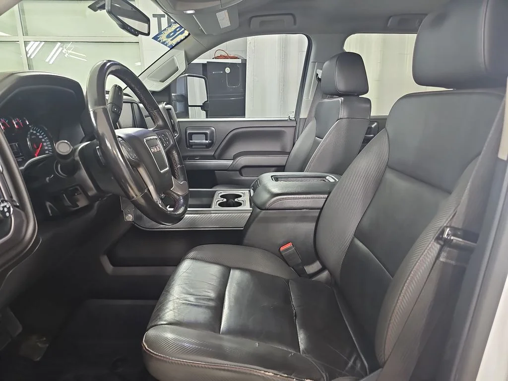 Certified Used 2018 White GMC SLT image 18