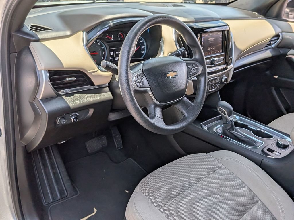 Used 2022 Silver Chevrolet LS image 36