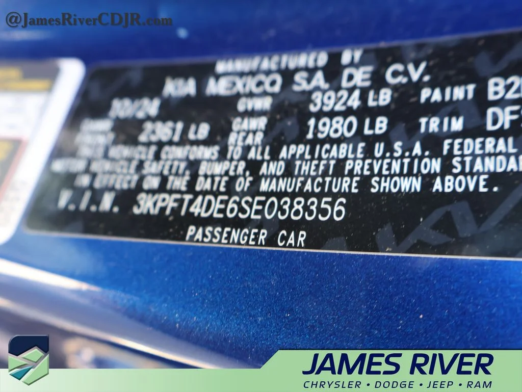 Used 2025 Blue Kia LXS image 39