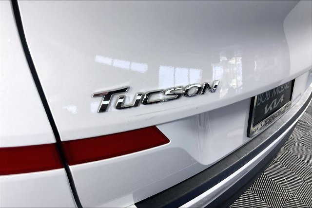 Used 2019 White Hyundai Value image 20