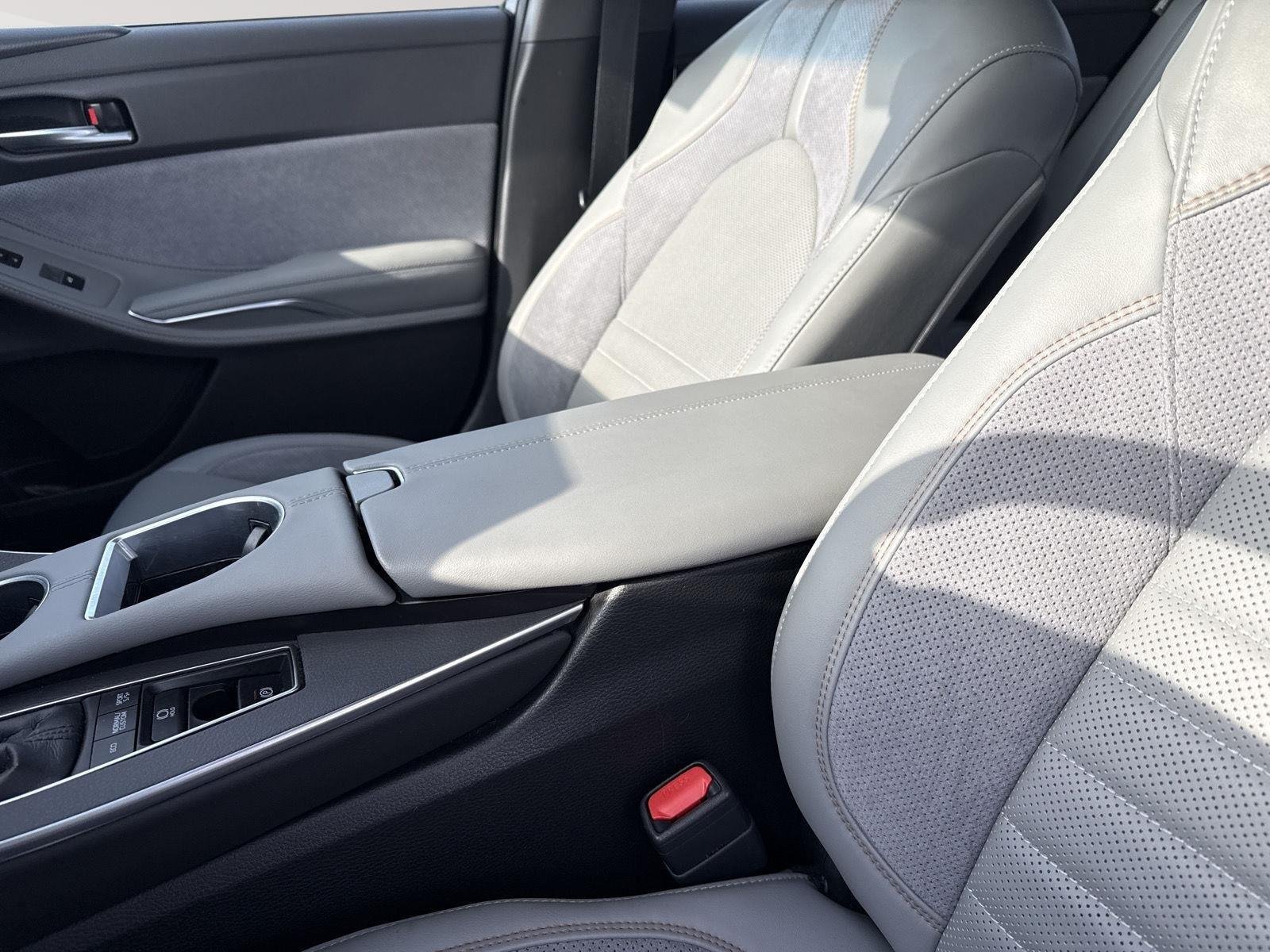 Certified Used 2019 Wind Chill Pearl Toyota Touring image 18