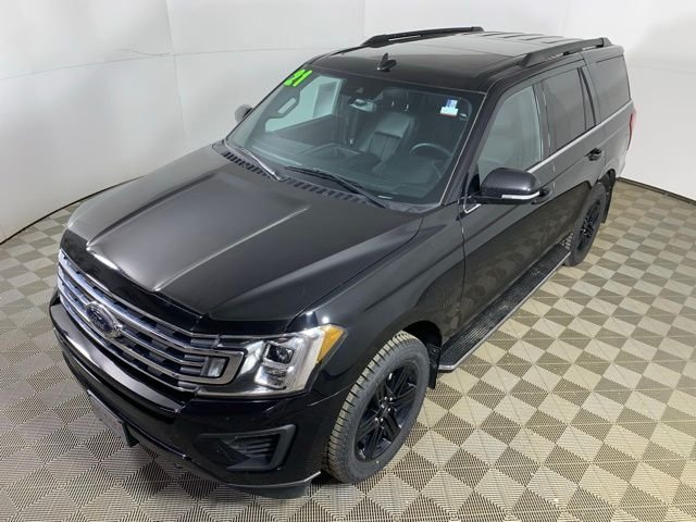 Used 2021 Black Ford XLT image 7