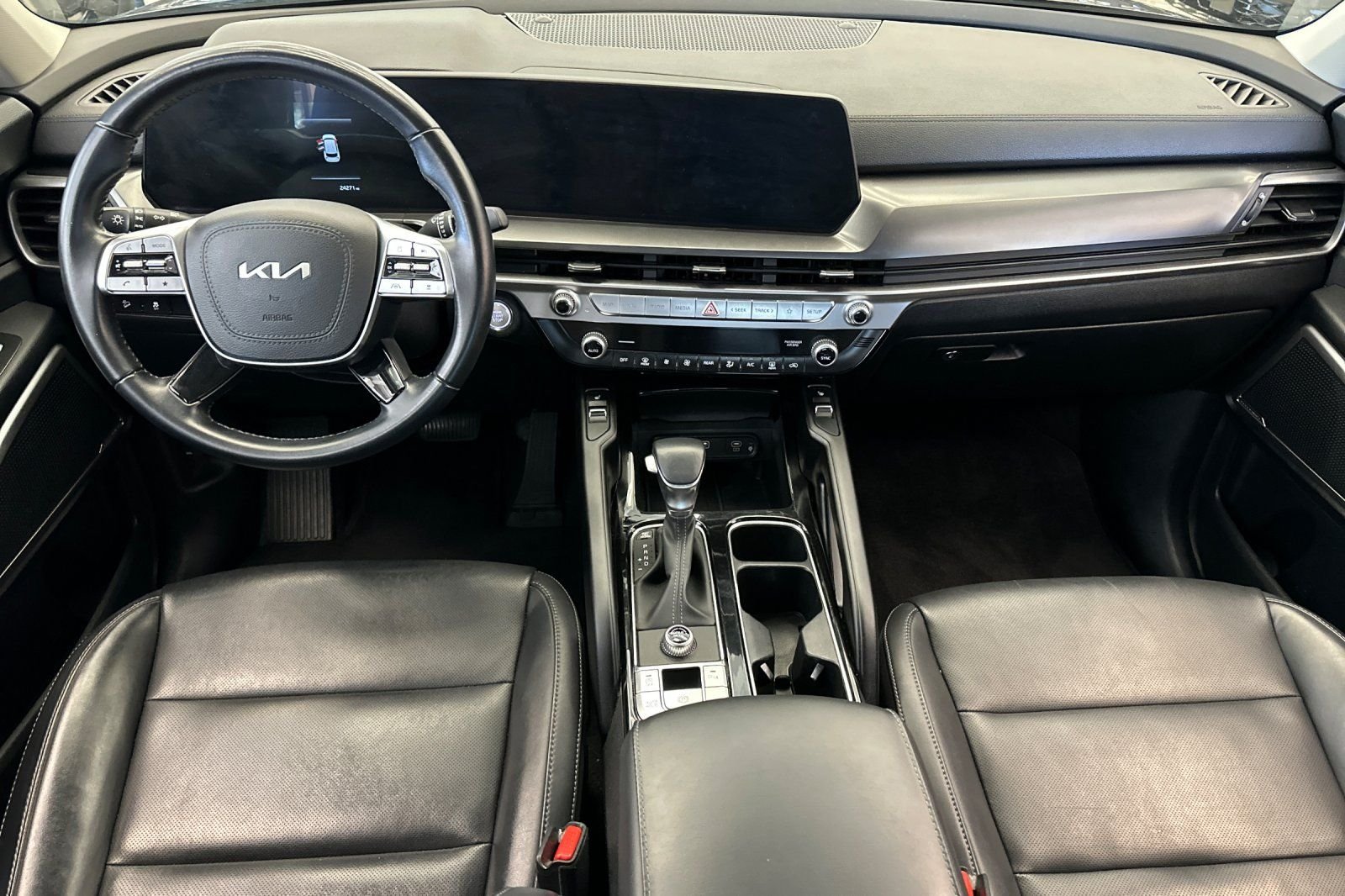 Used 2024 Gray Kia S image 12