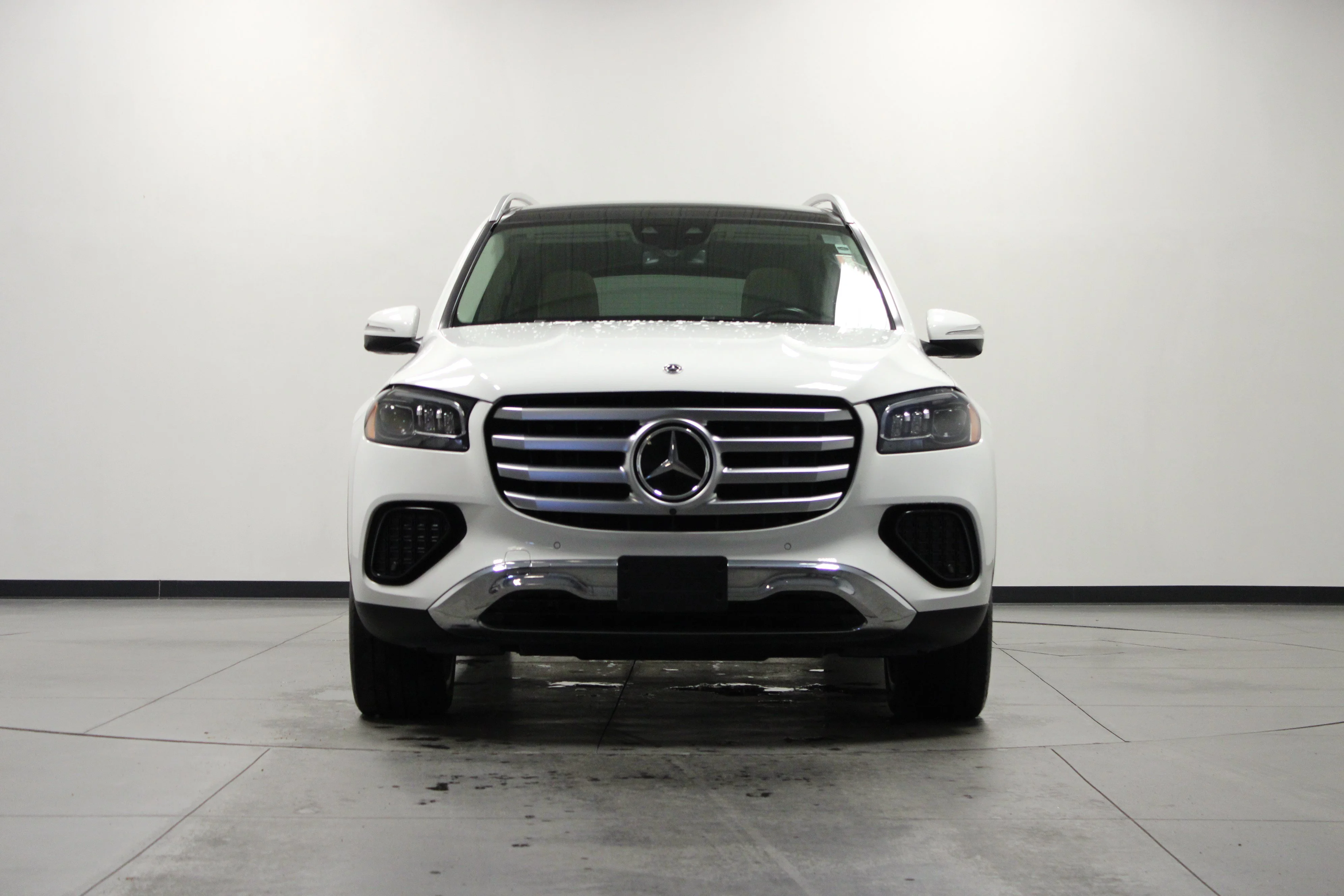 Used 2024 Polar White Mercedes-Benz GLS 450 image 9