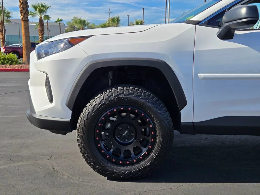 Used 2021 Super White Toyota LE image 9