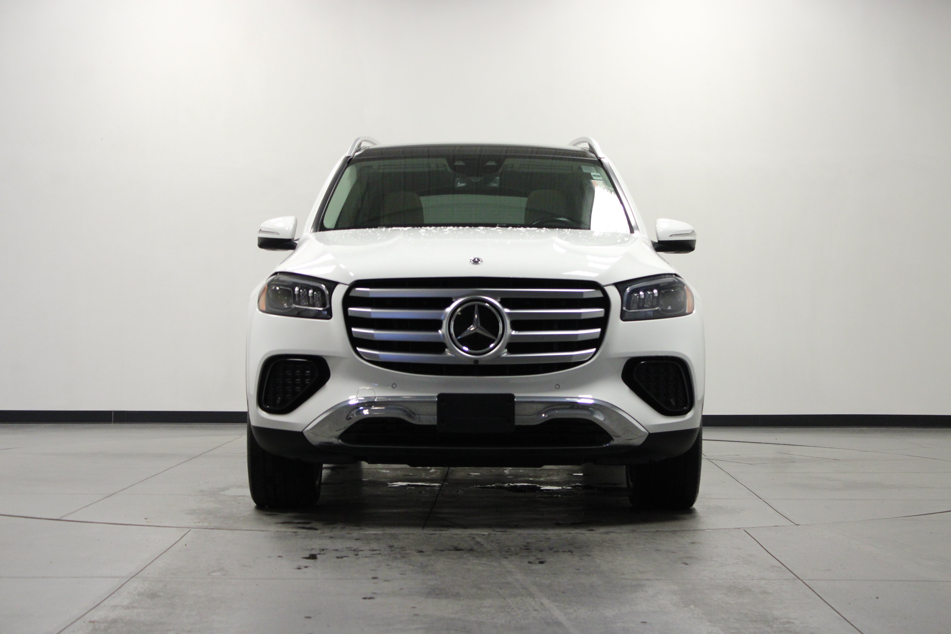 Used 2024 Polar White Mercedes-Benz GLS 450 image 9