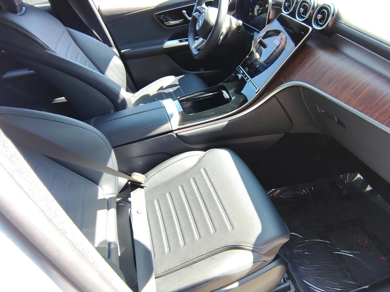 Used 2026 Cirrus Silver Metallic Mercedes-Benz GLC 300 image 21