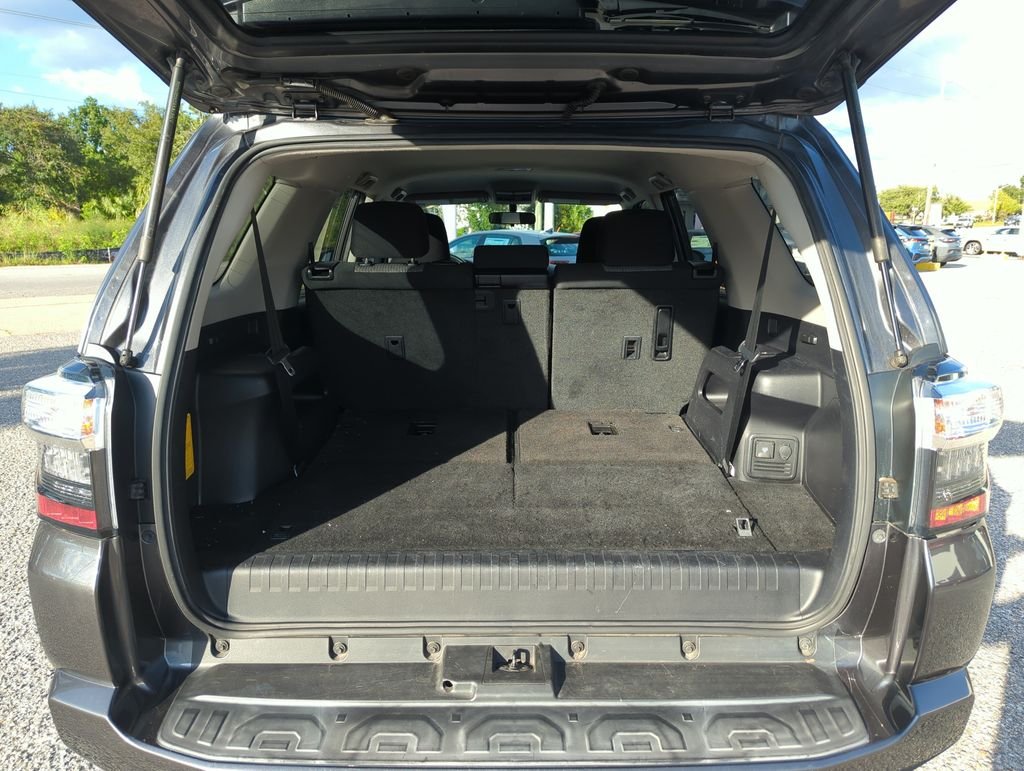 Used 2019 Gray Toyota SR5 image 29