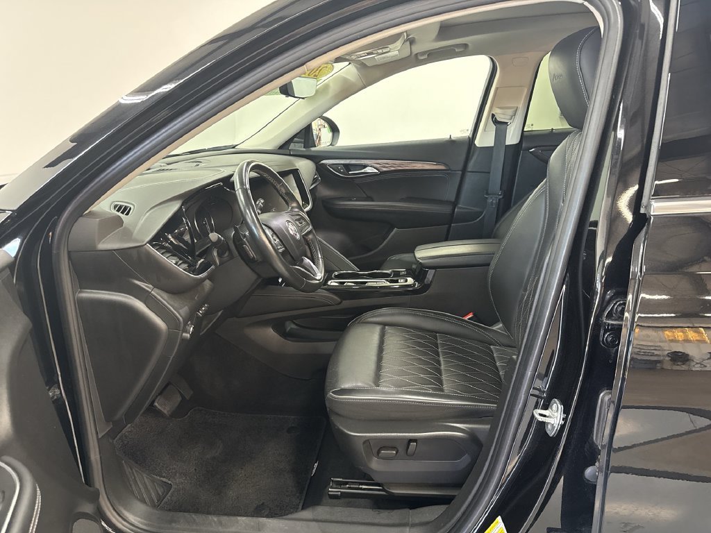 Used 2023 Ebony Twilight Metallic Buick Avenir image 12