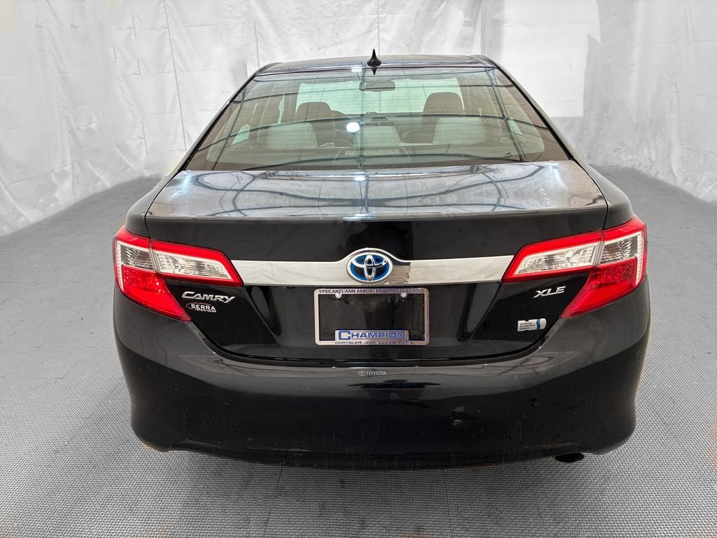 Used 2012 Black Toyota XLE image 5