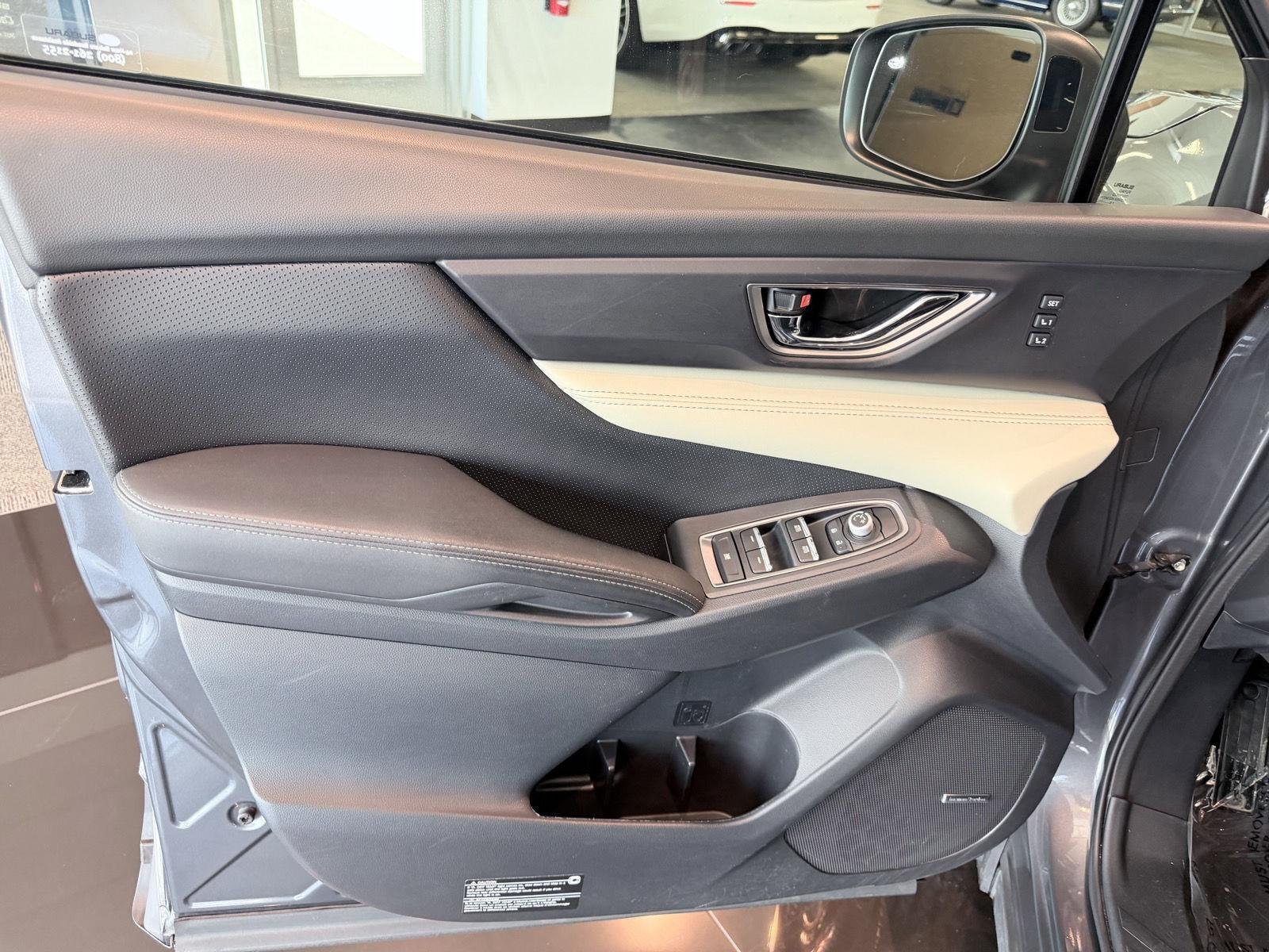 Used 2020 Magnetite Gray Metallic Subaru Limited image 35
