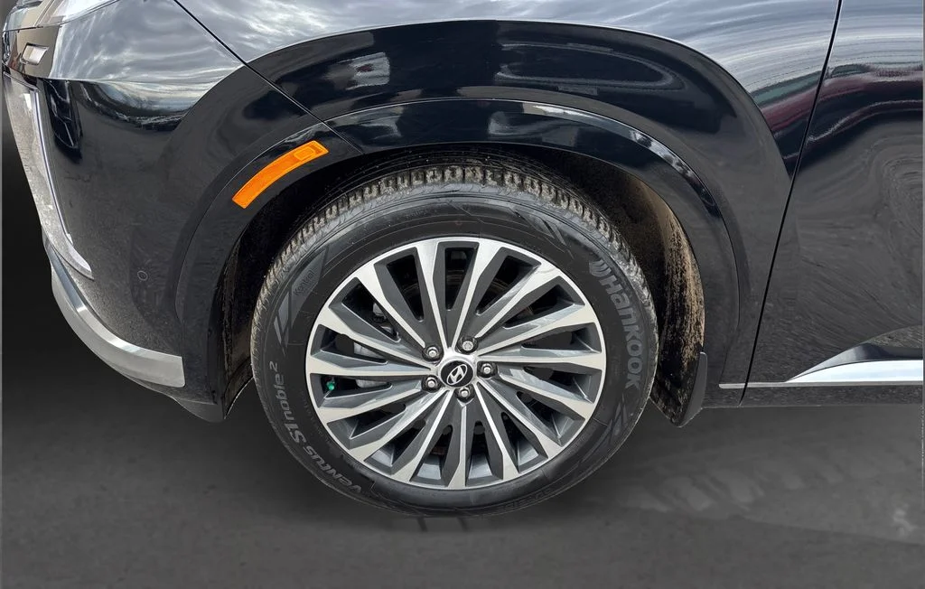 Certified Used 2024 Black Hyundai Calligraphy image 12