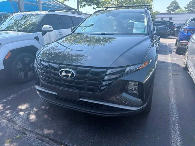 Used 2024 Dark Gray Metallic Hyundai SEL image 4