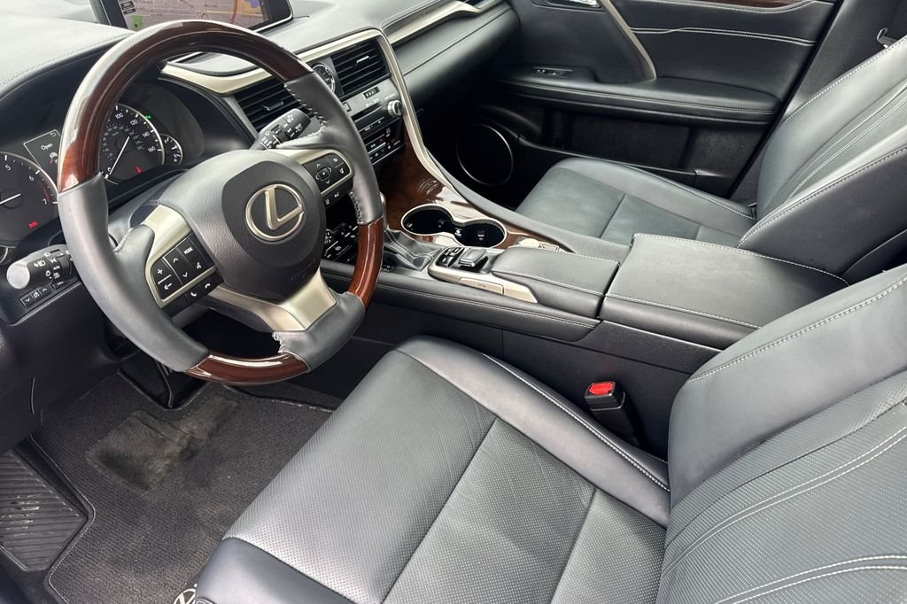 Used 2019 White Lexus 350 image 12