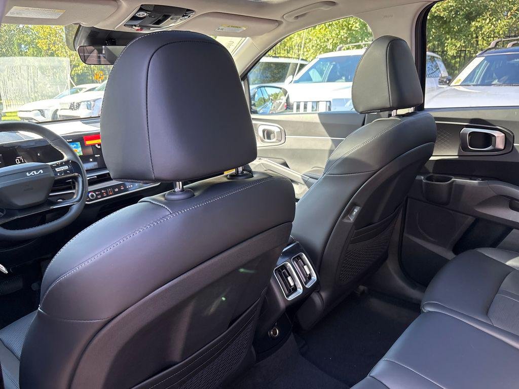 New 2026 Midnight Lake Blue Kia S image 25