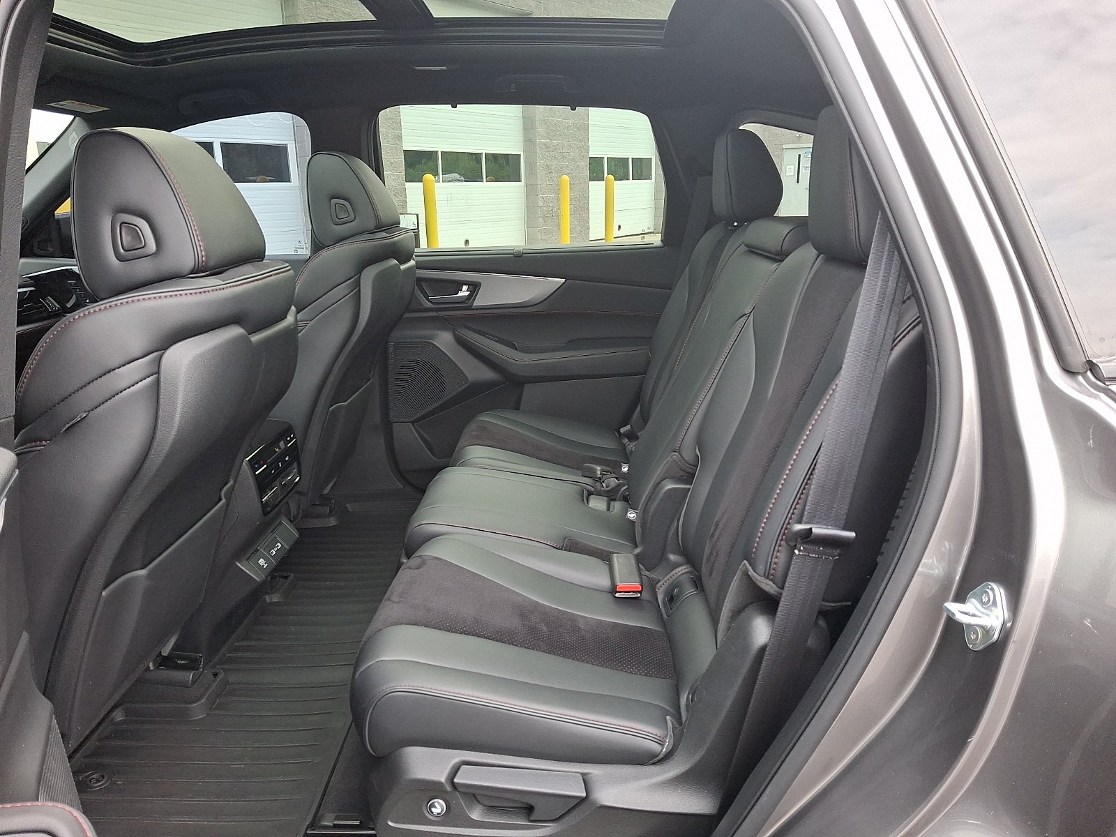 Used 2023 Liquid Carbon Metallic Acura A-SPEC image 10