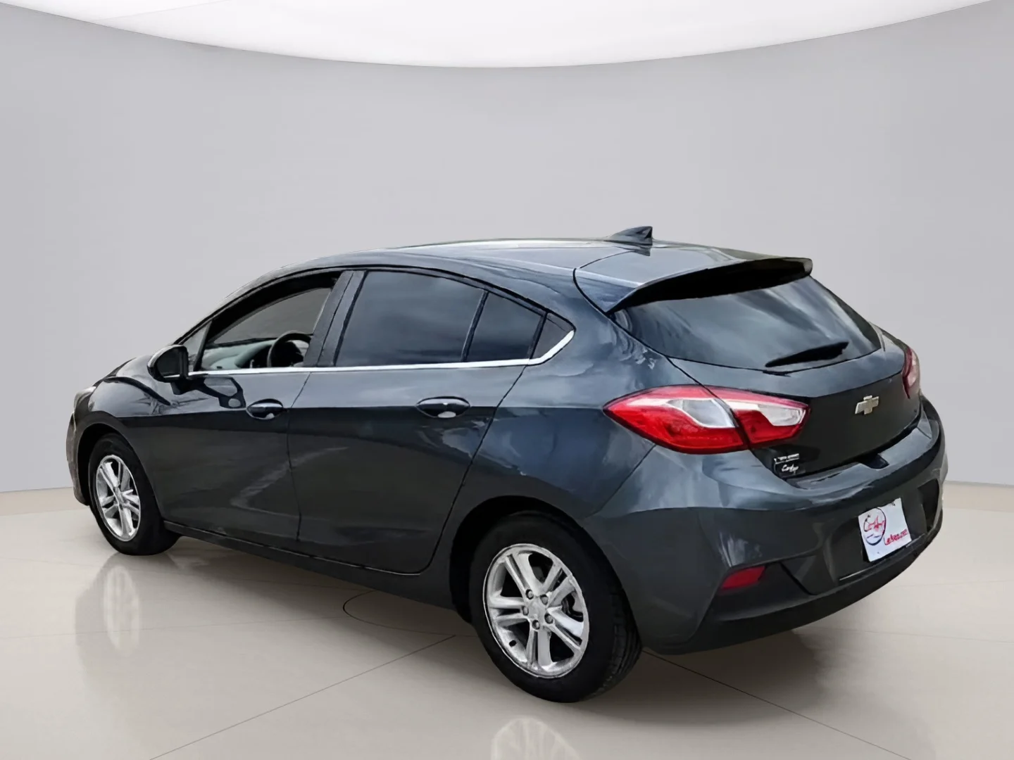 Used 2017 Gray Chevrolet LT image 5