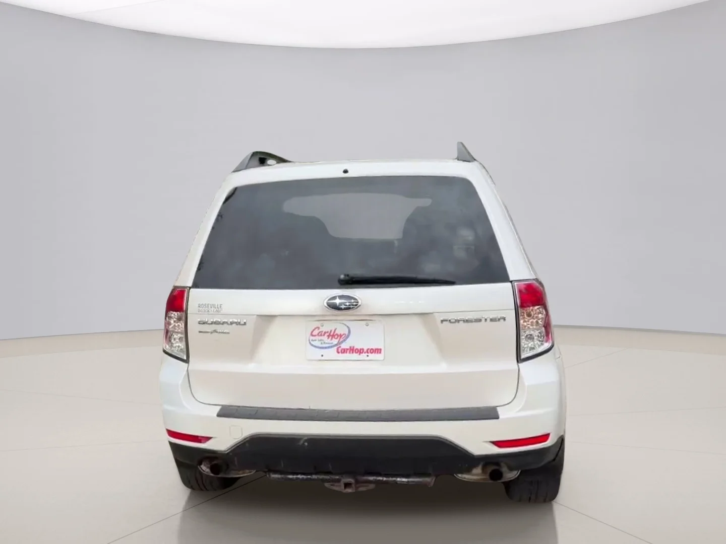 Used 2010 White Subaru 2.5X PREM image 4