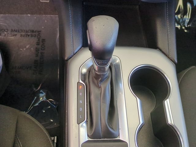 Used 2022 Summit White Chevrolet 2LT image 19